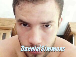 Danniel_Simmons