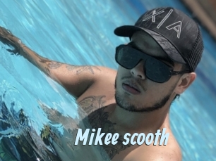 Mikee_scooth